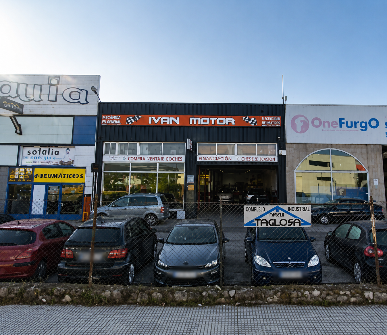 Fachada del taller mecánico Iván Motor